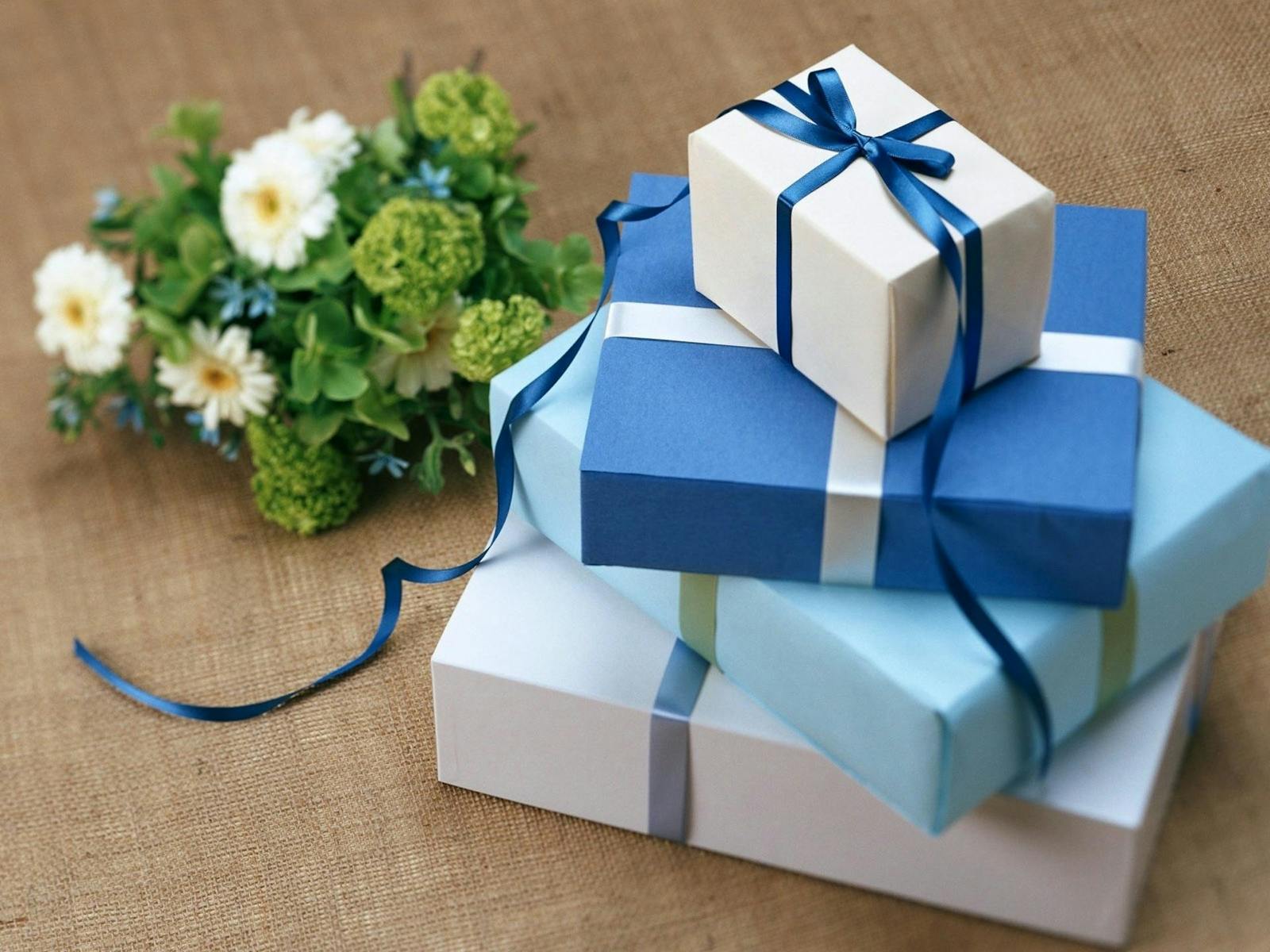 Featured premium gift box